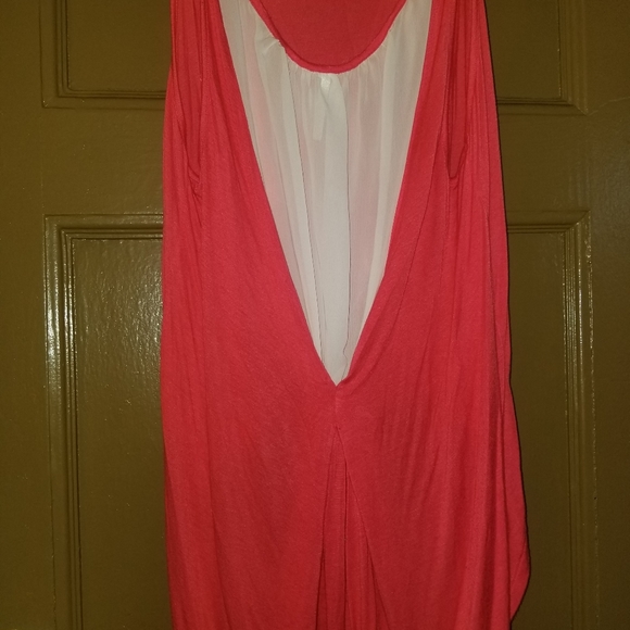 Beautiful comfy tank high-low top - Picture 3 of 5